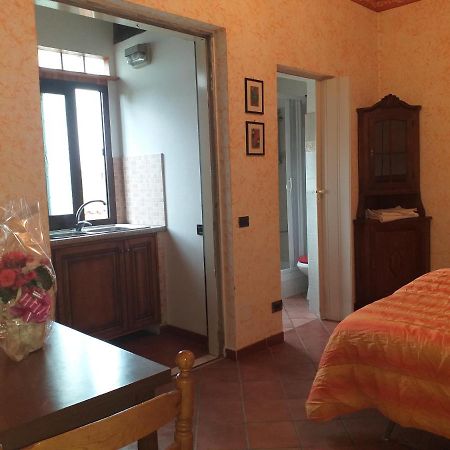 Mirella'S House Viaverona Ardea Exterior photo