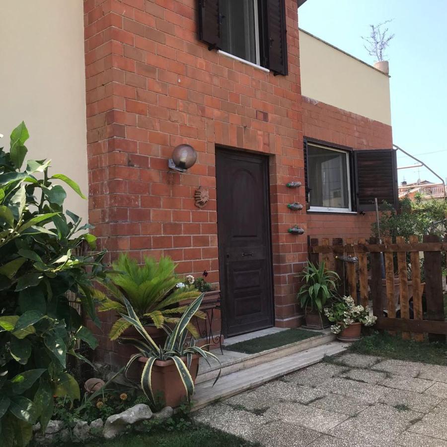 Mirella'S House Viaverona Ardea Exterior photo
