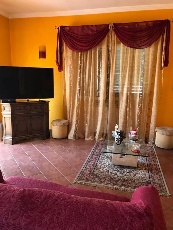 Mirella'S House Viaverona Ardea Exterior photo